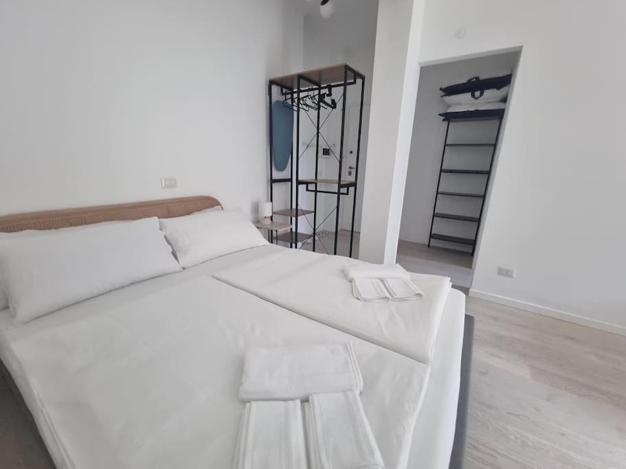 Milan New Apartment In Lively Central Area Dış mekan fotoğraf